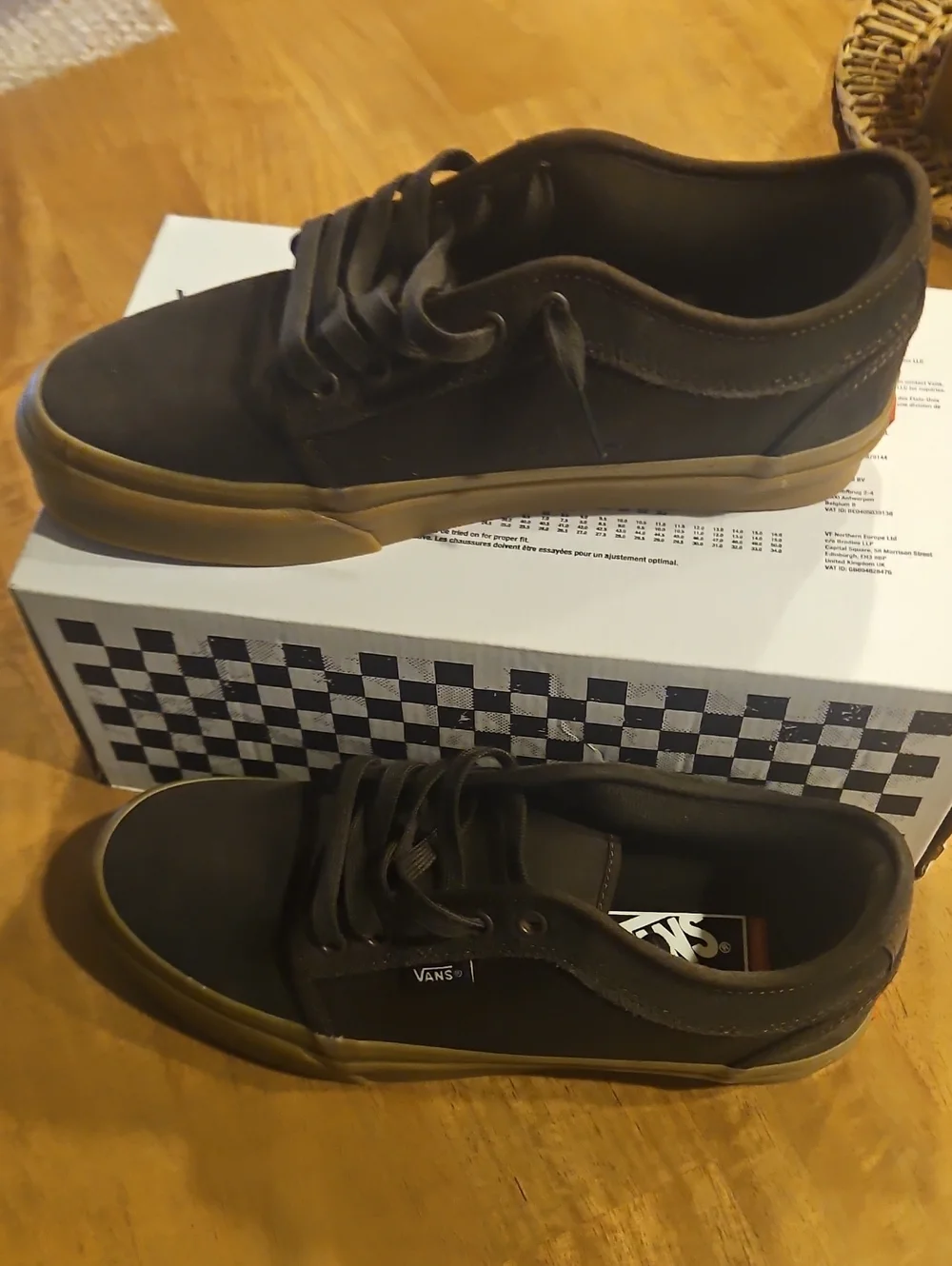 New Vans Skate Chukka Low-Top Sneakers in Dark Brown w/Gum Sole Size 7